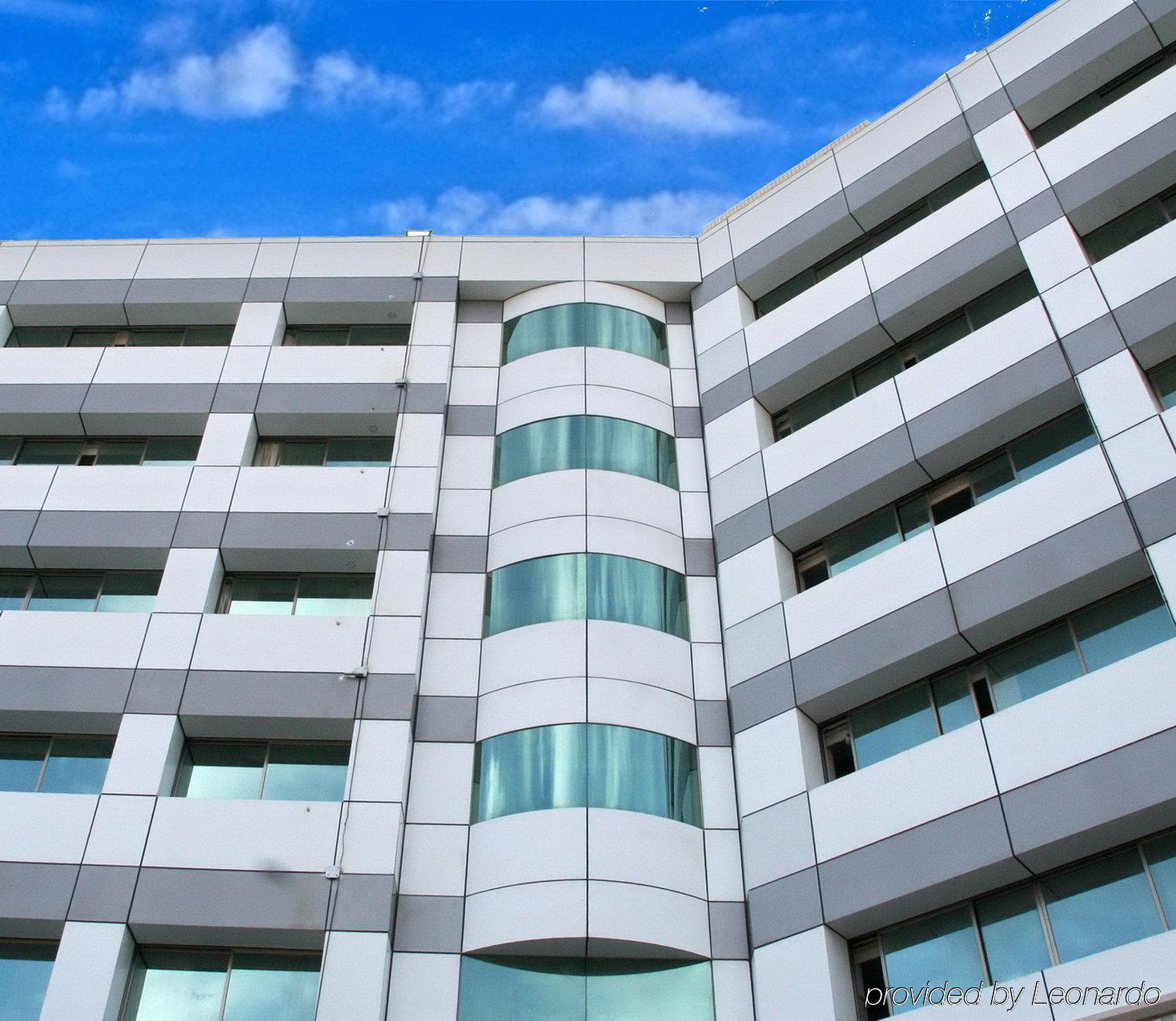 Taitung Bali Suites Hotel Exterior photo