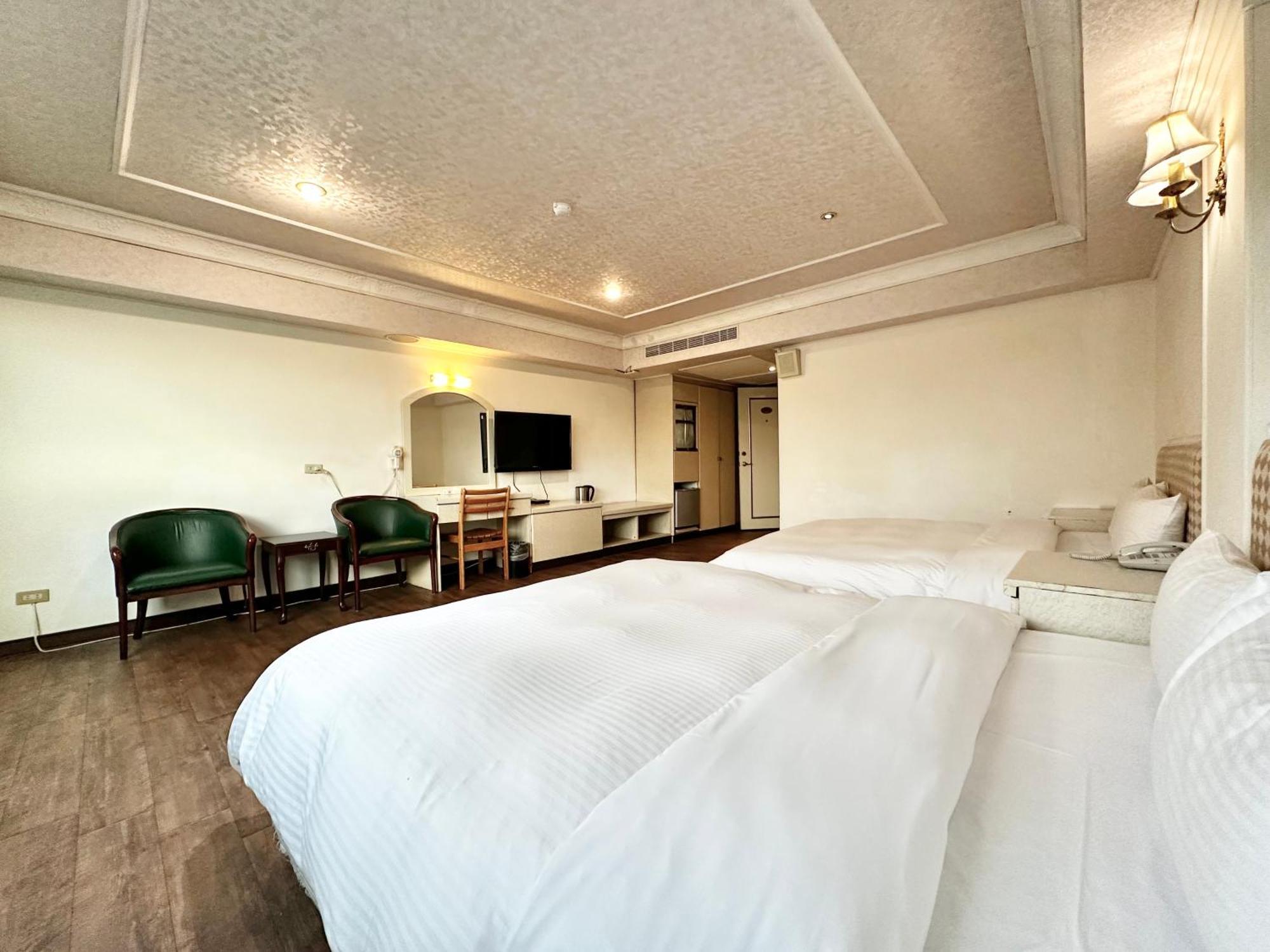 Taitung Bali Suites Hotel Exterior photo